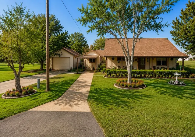 Photo 2 of Single family home for sale at 211 Cedar Crst St, Coldspring, TX 77331 | MLS# 56034857 | Listing updated on 2026-07-28