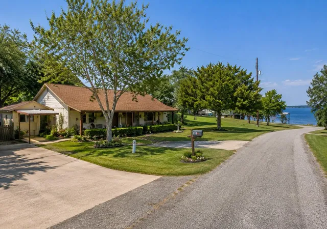 Photo 2 of Single family home for sale at 211 Cedar Crst St, Coldspring, TX 77331 | MLS# 56034857 | Listing updated on 2026-07-28