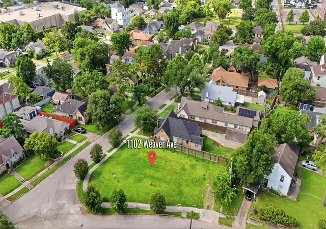 Photo 3 of Land for sale at 1102 Weaver St, Houston, TX 77023 | MLS# 11816657 | Listing updated on 2026-08-17