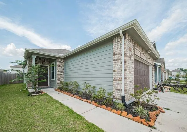 Photo 3 of Single family home for sale at 7826 Flowering Lotus Ln, Houston, TX 77016 | MLS# 85524875 | Listing updated on 2026-07-20