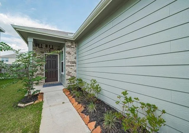Photo 3 of Single family home for sale at 7826 Flowering Lotus Ln, Houston, TX 77016 | MLS# 85524875 | Listing updated on 2026-07-20