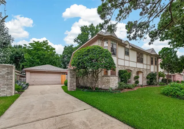 2nd image of 16405 Smith St, Jersey Village, TX 77040 | MLS# 56469455