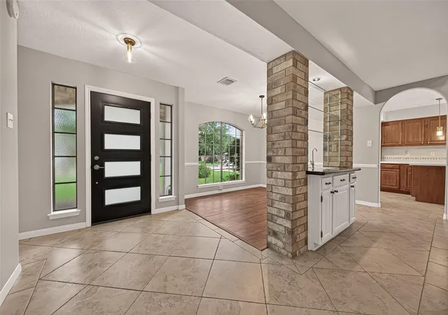 5th image of 16405 Smith St, Jersey Village, TX 77040 | MLS# 56469455