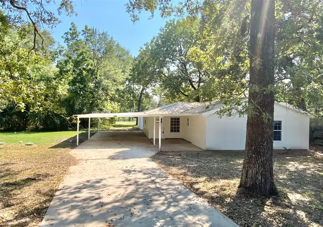 2nd image of 588 Vicksburg Ln, Livingston, TX 77351 | MLS# 81786062