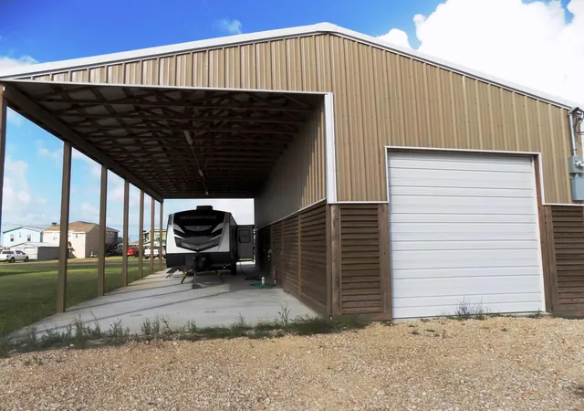 1st image of 6123 Blue Water Blvd, Bay City, TX 77414 | MLS# 40453390