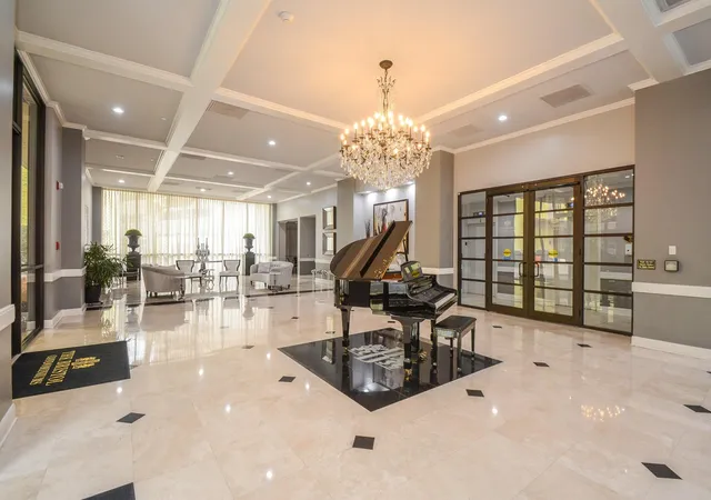 image of The Bristol Condominiums, Houston, TX 77056