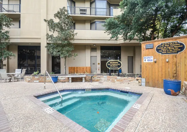 image of The Bristol Condominiums, Houston, TX 77056
