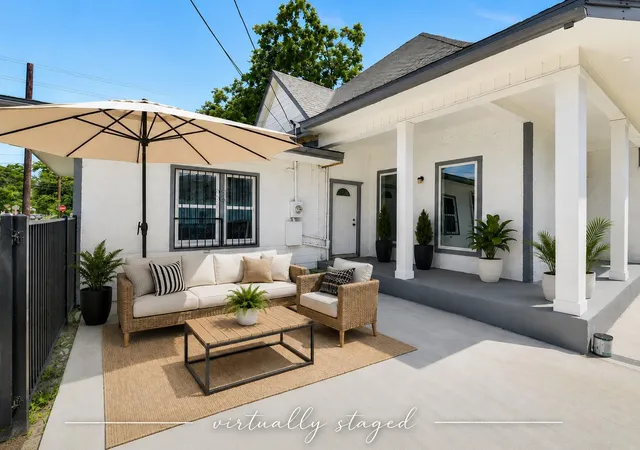 2nd image of 1912 Gentry St, Houston, TX 77009 | MLS# 57979404