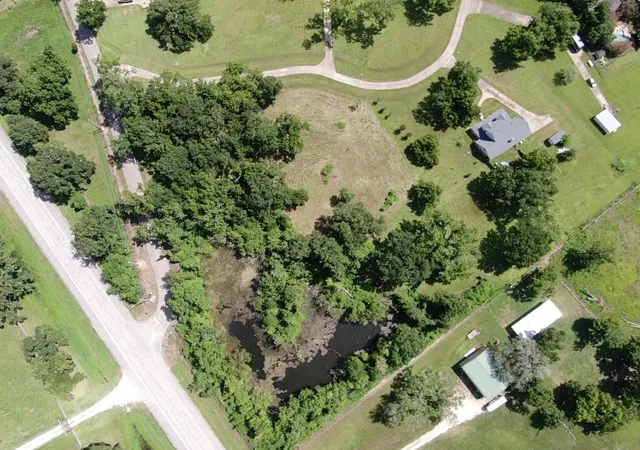 Photo 3 of Land for sale at 130 Sally Lake Ct, Angleton, TX 77515 | MLS# 42804536 | Listing updated on 2026-10-07