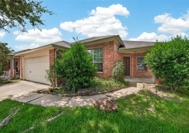 Photo 3 of Sale Pending at 1618 Eberhart Star Ct, Katy, TX 77494 | MLS# 90609183 | Listing updated on 2026-09-11