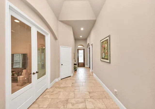 Photo 4 of Single family home for sale at 15226 Foxwood Arbor Ln, Cypress, TX 77429 | MLS# 15823077 | Listing updated on 2026-09-12