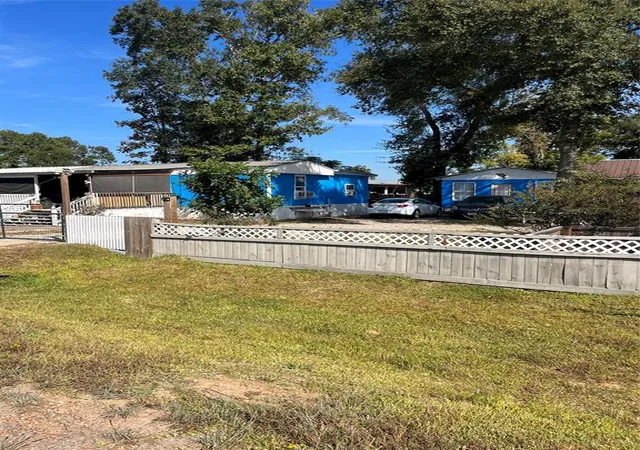 Photo 3 of Single family home for sale at 8026 Forest Tr Blvd, Conroe, TX 77306 | MLS# 60133140 | Listing updated on 2026-05-17