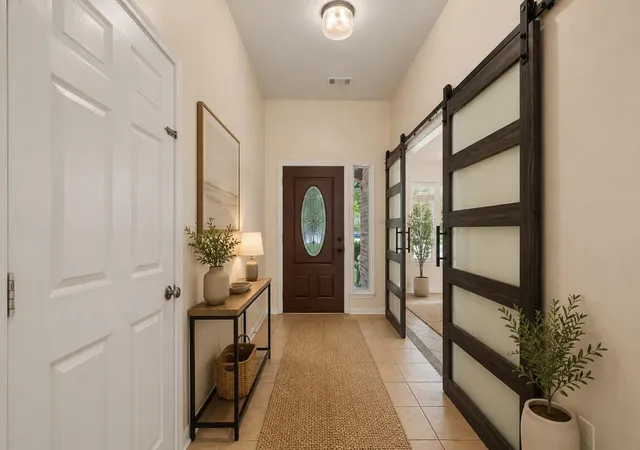 Photo 2 of Single family home for sale at 22 Fair Light Ct, Spring, TX 77382 | MLS# 22264822 | Listing updated on 2026-09-05