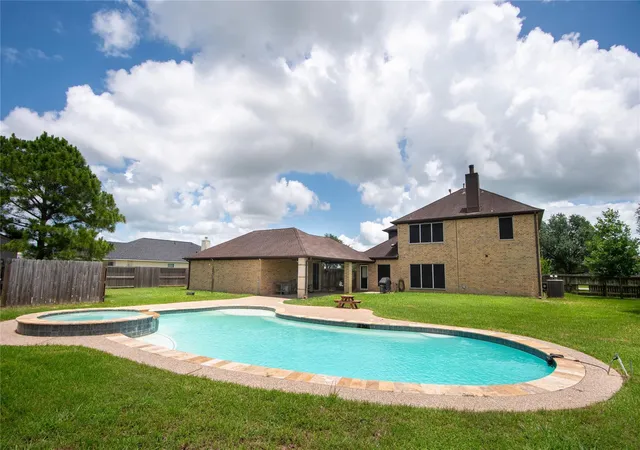 Homes for sale in Needville, TX | 11206 Aaron Wy, Needville, TX 77461 | MLS# 47515700