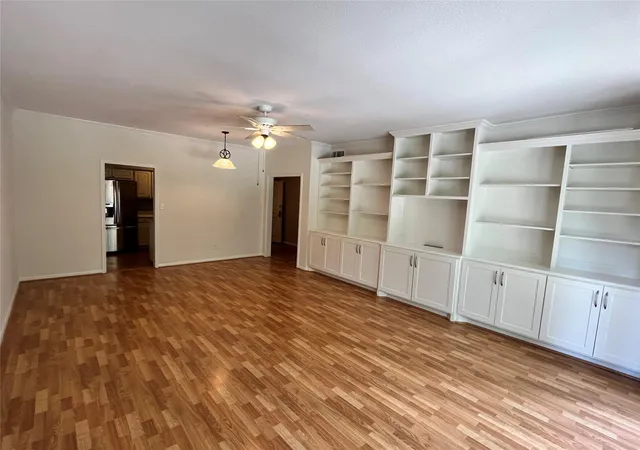3rd image of 2425 Underwood St, Houston, TX 77030