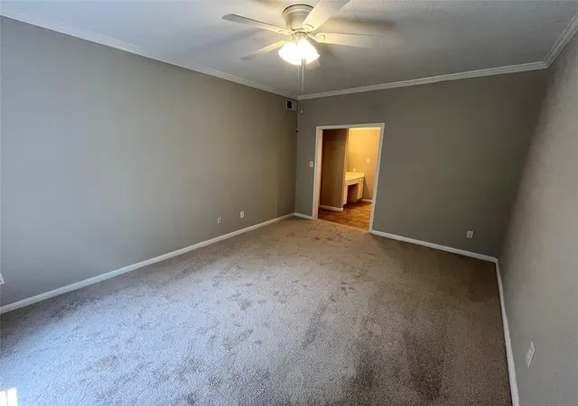 5th image of 2425 Underwood St, Houston, TX 77030