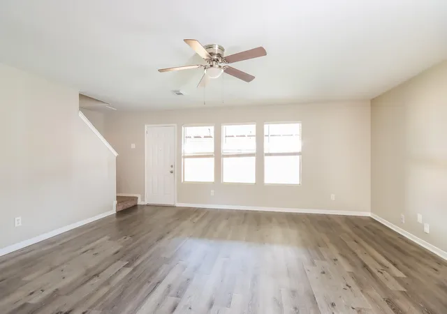Photo 3 of Single family home for sale at 10842 Maple Bough Ln, Houston, TX 77067 | MLS# 28513233 | Listing updated on 2026-10-09