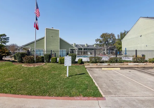 Homes for sale in Houston, TX | 14777 Wunderlich Drive, Houston, TX 77069 | Houzeo