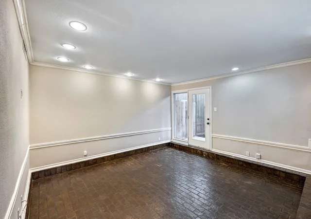 3rd image of 1122 Autrey St #5, Houston, TX 77006 | MLS# 63739931
