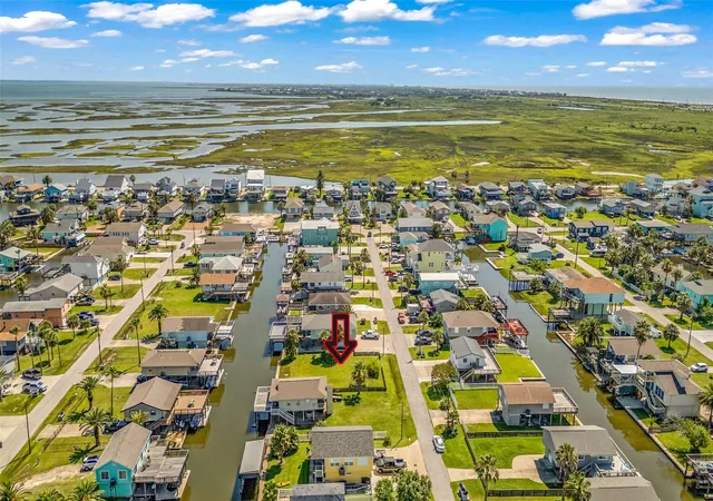 Homes for sale in Jamaica Beach, TX | 16530 Nassau Wy, Jamaica Beach, TX 77554 | MLS# 37749094