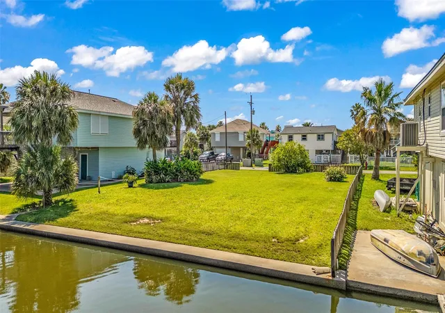 Homes for sale in Jamaica Beach, TX | 16530 Nassau Wy, Jamaica Beach, TX 77554 | MLS# 37749094