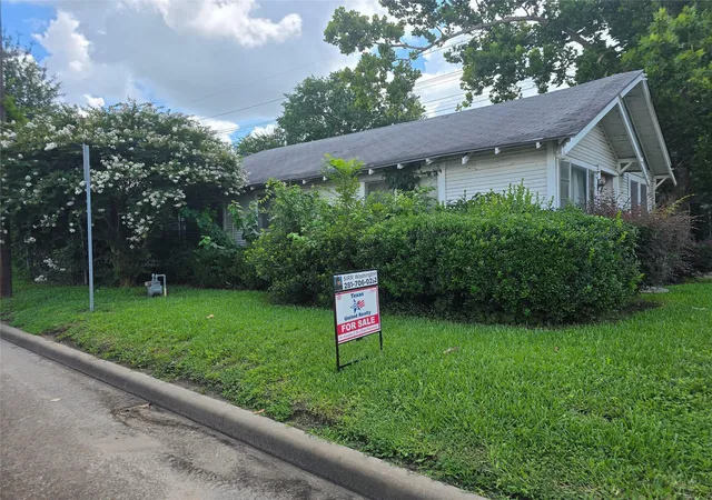 image of 1601 Malvern St, Houston, TX 77009 | MLS# 68832747