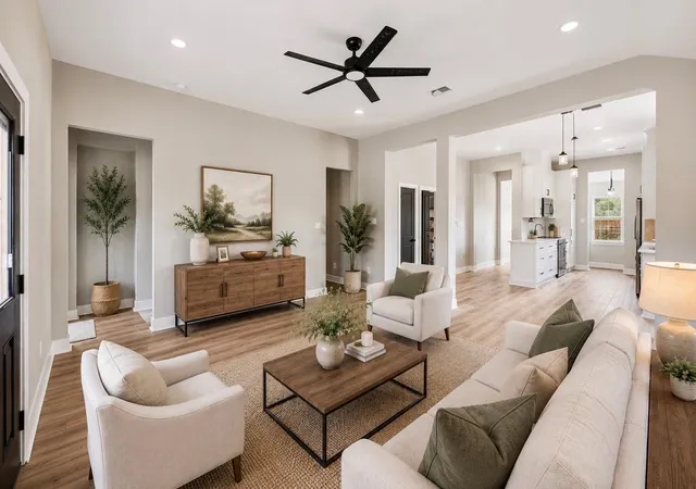 3rd image of 7012 Duan St, Houston, TX 77022 | MLS# 28784372