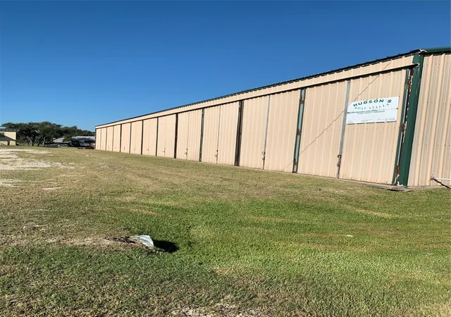 5th image of 911 N 15Th St, Port O Connor, TX 77982 | MLS# 98740246