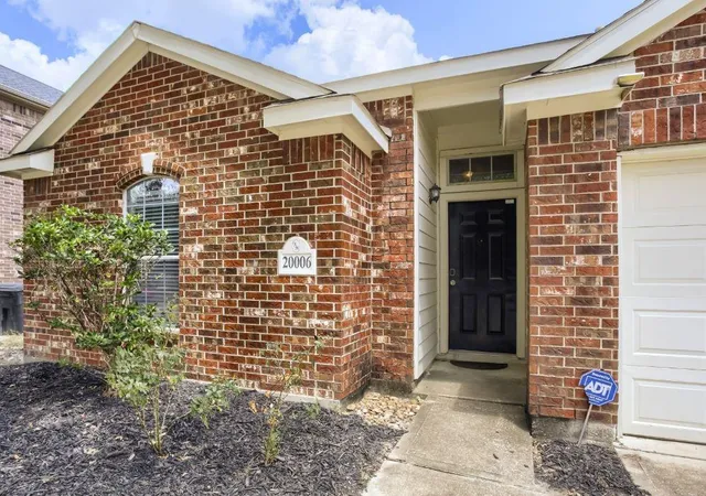 2nd image of 20006 Sterling Falls Dr, Katy, TX 77449 | MLS# 34495730