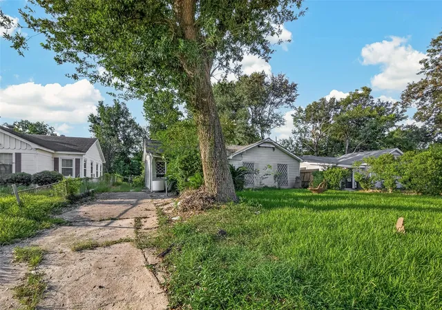 2nd image of 4723 Arvilla Ln, Houston, TX 77021 | MLS# 54320808
