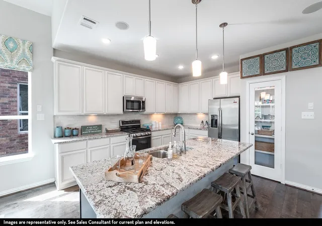 Photo 4 of Sale Pending at 2822 River Juniper Ln, Crosby, TX 77532 | MLS# 893557 | Listing updated on 2026-09-15