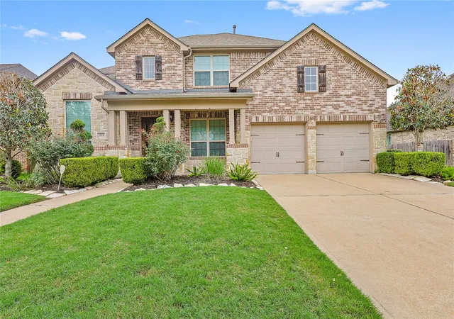 Photo 2 of Single family home for sale at 5919 Solara Ledge Ln, Sugar Land, TX 77479 | MLS# 34074527 | Listing updated on 2026-09-27