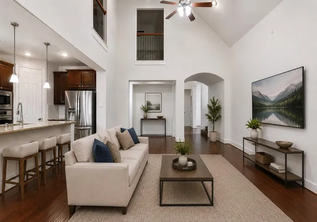 Photo 4 of Single family home for sale at 5919 Solara Ledge Ln, Sugar Land, TX 77479 | MLS# 34074527 | Listing updated on 2026-09-27