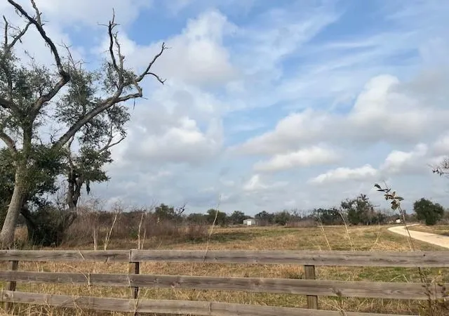 1st image of 4928 County Road 819, Brazoria, TX 77422 | MLS# 84587265