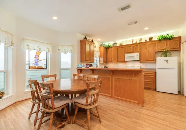 Photo 4 of Single family home for sale at 139 Driftwood Rd, Freeport, TX 77541 | MLS# 37465522 | Listing updated on 2026-08-26