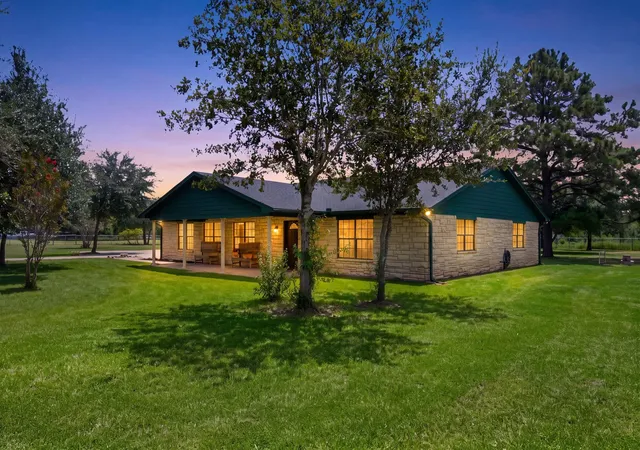 Photo 3 of Single family home for sale at 2243 Green Meadows Dr, Sealy, TX 77474 | MLS# 38527735 | Listing updated on 2026-09-10