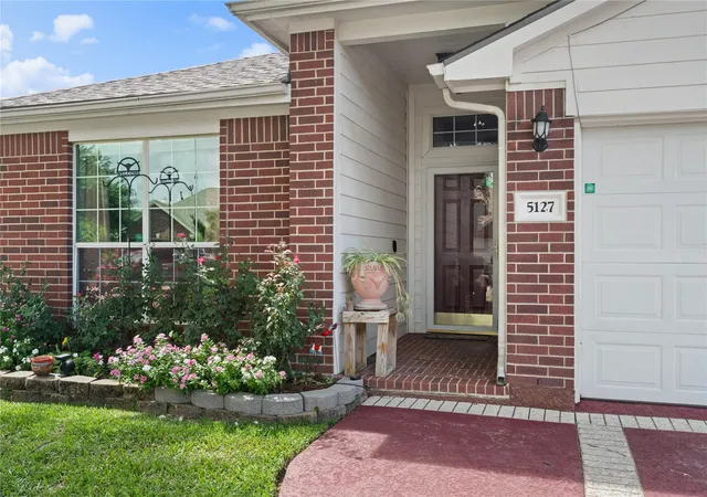 Homes for sale in Bacliff, TX | 5127 Chase Park Cir, Bacliff, TX 77518 | MLS# 16356637