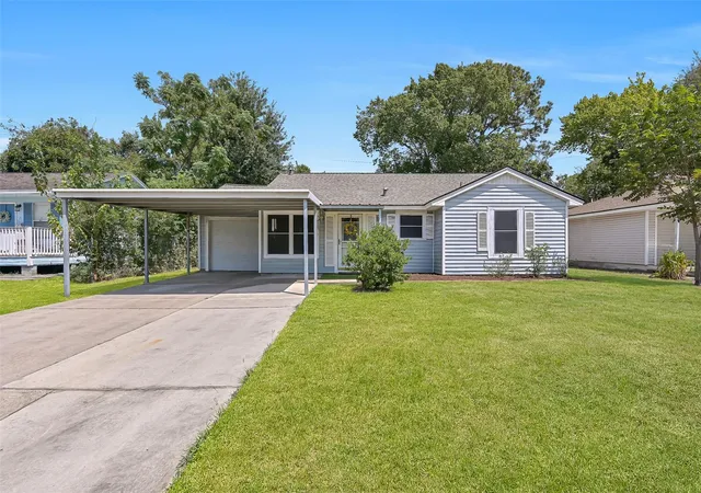 Photo 2 of Sale Pending at 1419 Harris Ave, Pasadena, TX 77506 | MLS# 66522182 | Listing updated on 2026-09-11