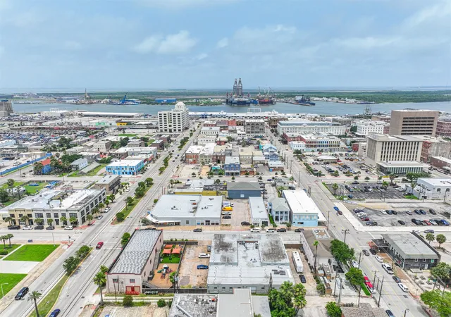 Homes for sale in Galveston, TX | 2415 Church St, Galveston, TX 77550 | MLS# 16697989