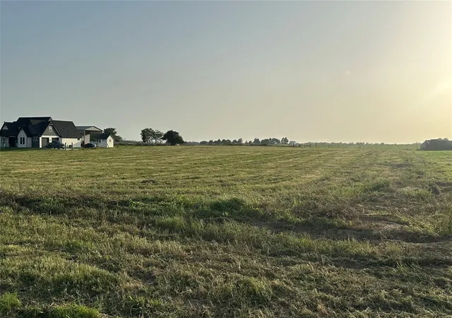 Photo 2 of Sale Pending at 36677 Tract 4a Brumlow Rd, Hempstead, TX 77445 | MLS# 61253039 | Listing updated on 2026-09-10