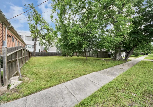 Photo 3 of Land for sale at 0 Shearn St, Houston, TX 77007 | MLS# 16795981 | Listing updated on 2026-06-05