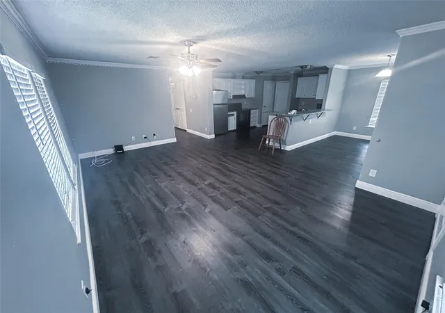 Photo 2 of Single family home for sale at 113 Varsity Dr, Huntsville, TX 77340 | MLS# 7814951 | Listing updated on 2026-07-20