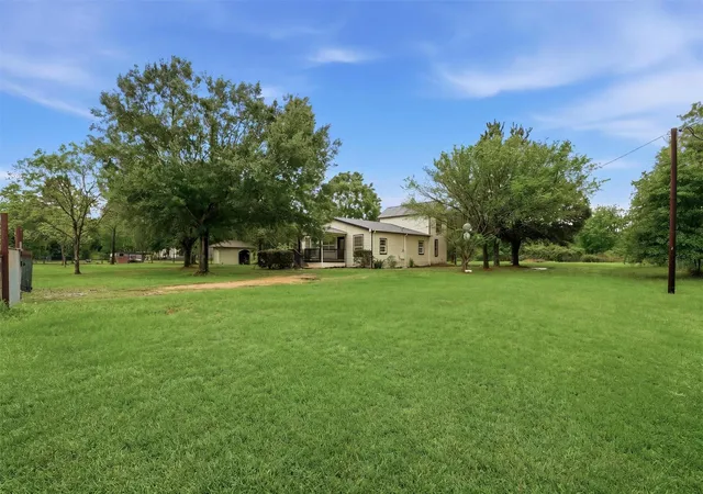 Photo 3 of Single family home for sale at 4622 Hl Side Ln, Needville, TX 77461 | MLS# 28382987 | Listing updated on 2026-07-03