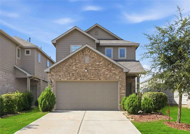 Photo 1 of Sale Pending at 6510 Macroom Meadows Ln, Houston, TX 77048 | MLS# 68790157 | Listing updated on 2026-09-09