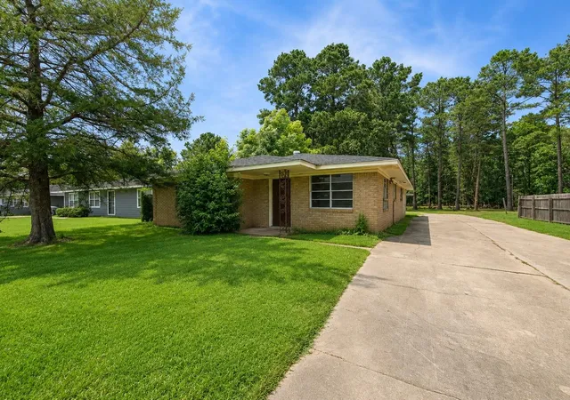 1st image of 332 Springhill St, Jasper, TX 75951 | MLS# 60431580