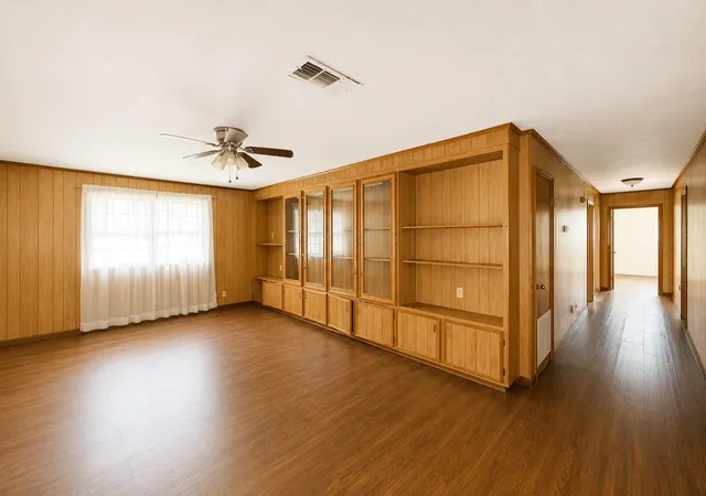 Photo 4 of Single family home for sale at 332 Springhill St, Jasper, TX 75951 | MLS# 60431580 | Listing updated on 2026-07-17