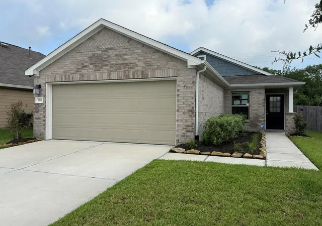 Homes for sale in Alvin, TX | 1174 Filly Creek Dr, Alvin, TX 77511 | MLS# 57349638