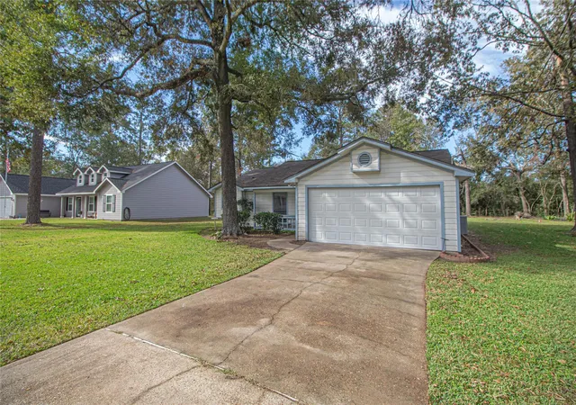 3rd image of 320 Bridgeview Dr, Onalaska, TX 77360 | MLS# 76019692