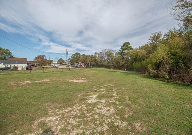 40th image of 320 Bridgeview Dr, Onalaska, TX 77360 | MLS# 76019692