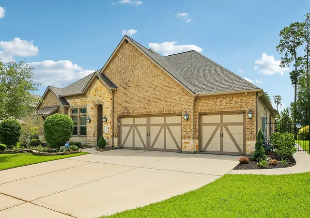 2nd image of 14115 Aspen Woods Ct, Conroe, TX 77384 | MLS# 488753